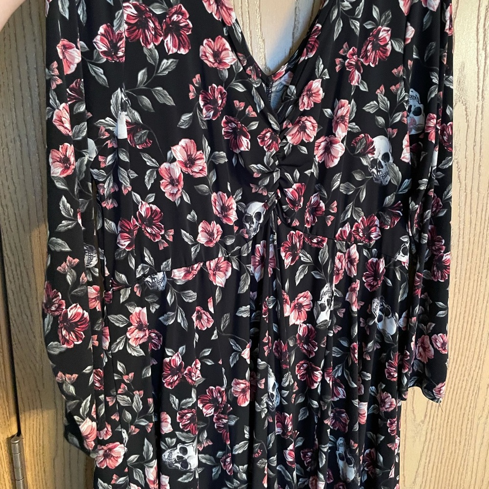Torrid floral skulls skater dress size 1